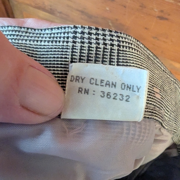 Gallery Gray Collarless Blazer with Modern Silhouette - Picture 12 of 12